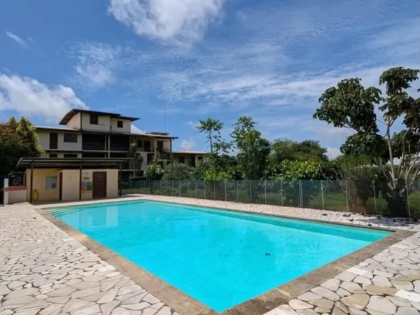 STUDIO AVEC PISCINE ET PARKING PRIVE