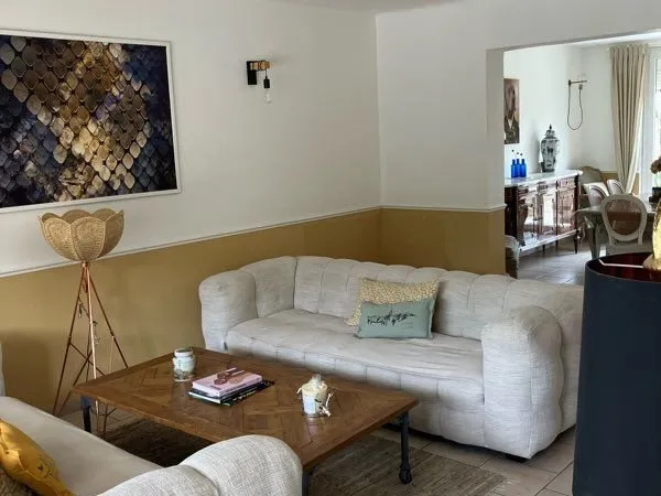 Villa 240m2 sans travaux à 1,5 km de la plage