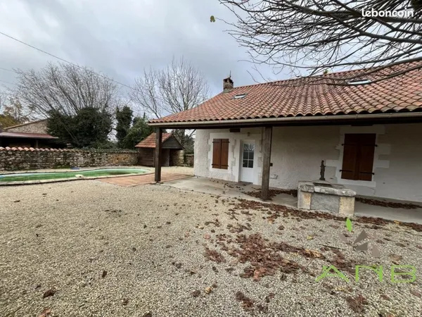 Maison 5 pièces 140 m²