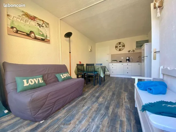 A vendre - T2 meublé avec rez de jardin et parking à Narbonne Plage