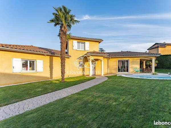 Villa 6 pièces 135 m²