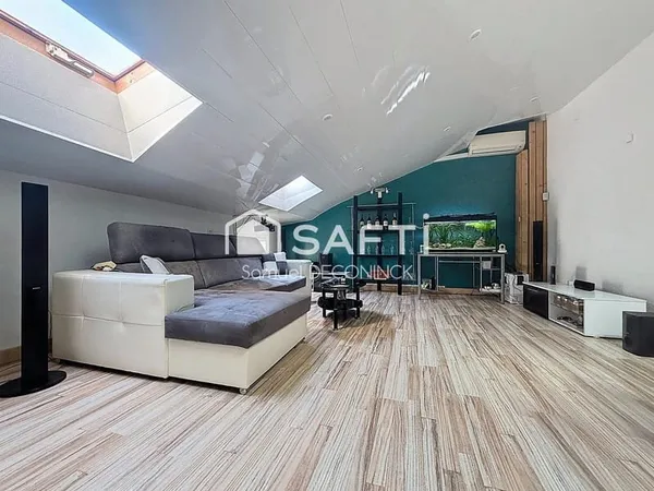 Maison de village rénovée, prête à vivre avec toit terrasse