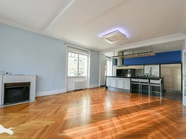 Maison 8 pièces 190 m²