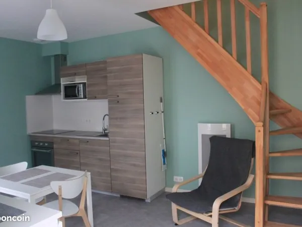 Location T2 duplex meublé quartier St Vincent Orléans