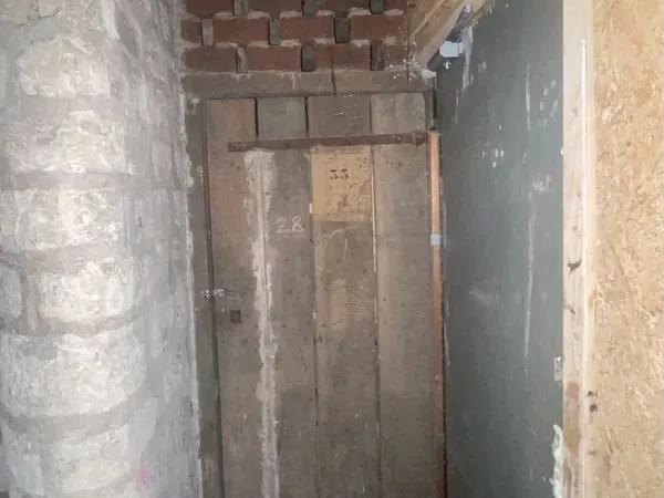 Cave saine 3 m² - Paris 10 - Rue de l'Échiquier - idéale stockage