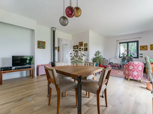 MAISON FAMILIALE À SAINT-BÉNIGNE, AUX PORTES DE MÂCON