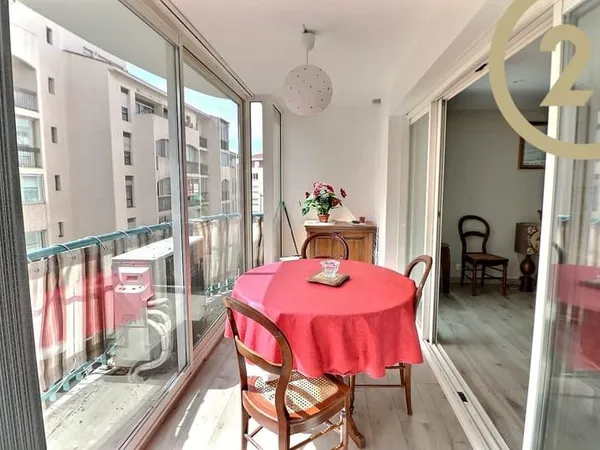 VENTE EN EXCLUSIVITE - SAINT-RAPHAEL - CENTRE VILLE - T3 de