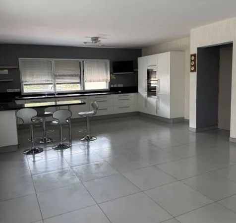 Appartement 5 pièces 130 m²