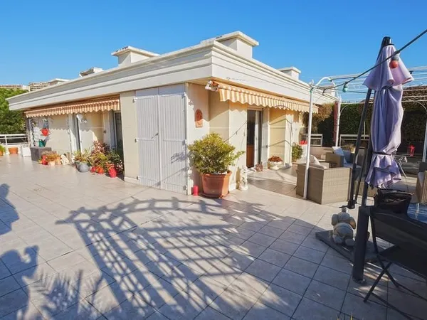 VILLA SUR LE TOIT