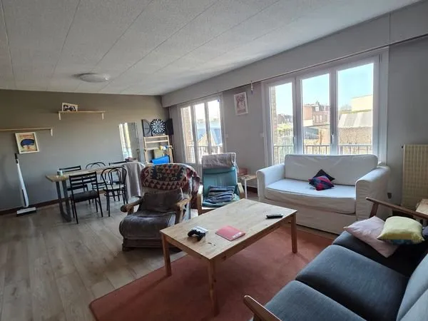 Colocation dans un grand appartement lillois