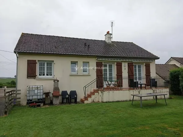 JAVRON LES CHAPELLES - Pavillon T4 de 1970