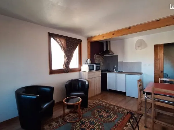 Studio au calme, meublé ,chauffé ,terrasse , à Chevenoz 74500 Haute Savoie