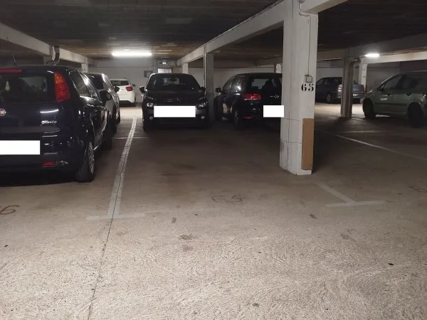 Loue parking 14m²
