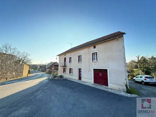 Maison de bourg 3 chambres à rafraichir
