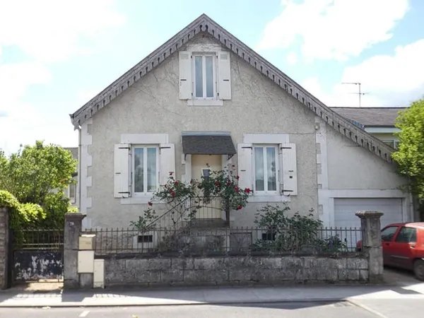 Maison Terrasson Lavilledieu 2 chambres avec jardin et garage