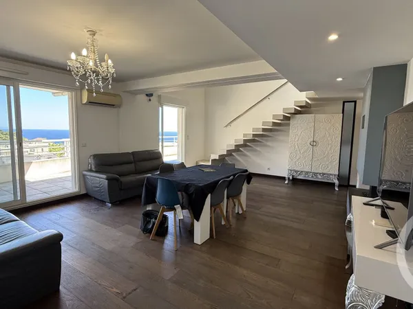 Appartement 4 pièces 149 m²