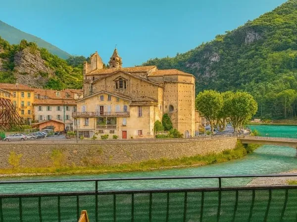 BREIL SUR ROYA 3P VUE SUR LAC