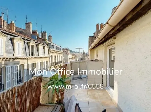 Référence : 6558-MCO - Plein centre un Immeuble de rapport comprenant 7 appartements