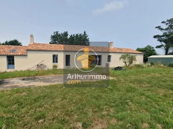 Au cur de la nature, Charmante longère habitation de 150m²