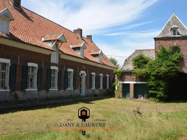 Rare opportunité : authentique corps de ferme à rénover de près de 400 m², avec grange de plus de 20
