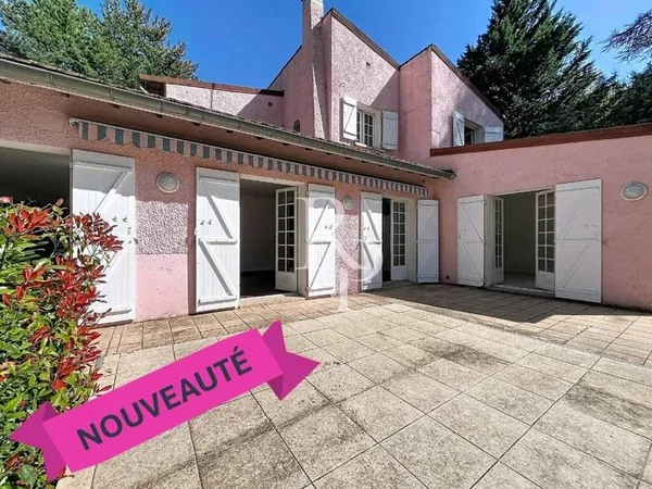 Maison 6 pièces 153 m²