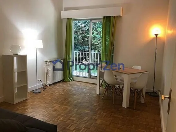 Studio 1 pièce 27 m²
