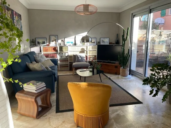 Vends maison 165m², 4 chambres, terrasse, garage