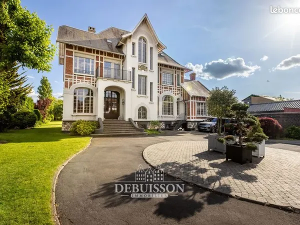 Propriété 10 pièces 386 m²