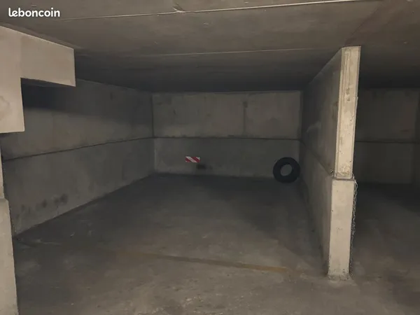 Loue garage 16m2