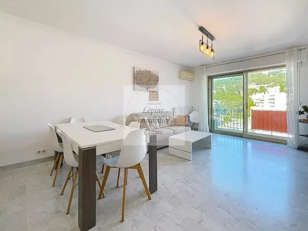 Le CANNET, Square Carnot, 3P de 76m², Parking, Cave