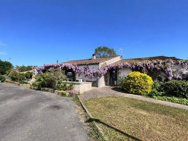 Maison 9 pièces 307 m²