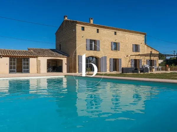 Maison et villa de prestige Vente Uzès 6p 190m² 842000€