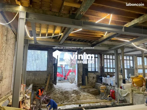 Local 7500 m² Laragne-Montéglin
