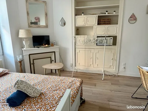 Studio meublé 17m2 Talence Bagatelle 720 CC
