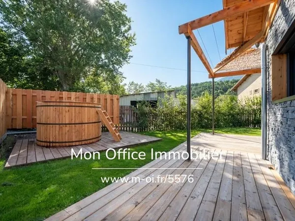 Référence : 5576-BAU - Chalet de 2025 - 175m² - 5 chambres - Jardin- 5mn d'Embrun et du Lac