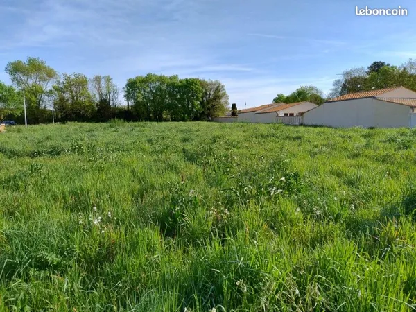 Terrain 418 m² Salles Sur Mer