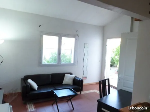 STUDIO 26m2 1 pers. 640 rez de jardin , meublé