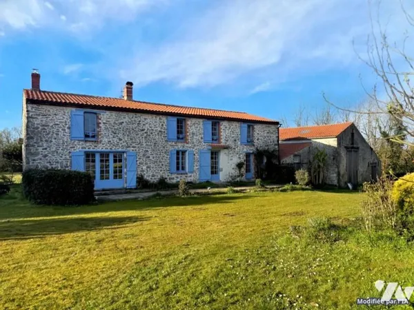 Maison 252 m²