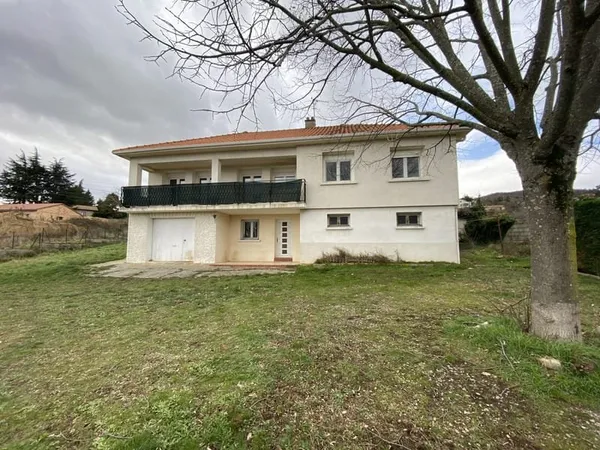 5mn vallée du Rhône, coquette maison traditionnelle sur 1300m2 de terrain