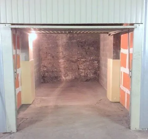 Parking 12 m²