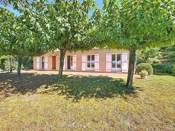 EXCLUSIVITE MONTVENDRE Maison de 127 m² plain pied 4 chambres sur parcelle de 6 100 m²