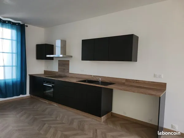 T4 ENTIÈREMENT RÉNOVÉ - 79 m² - PONT-DE-CLAIX