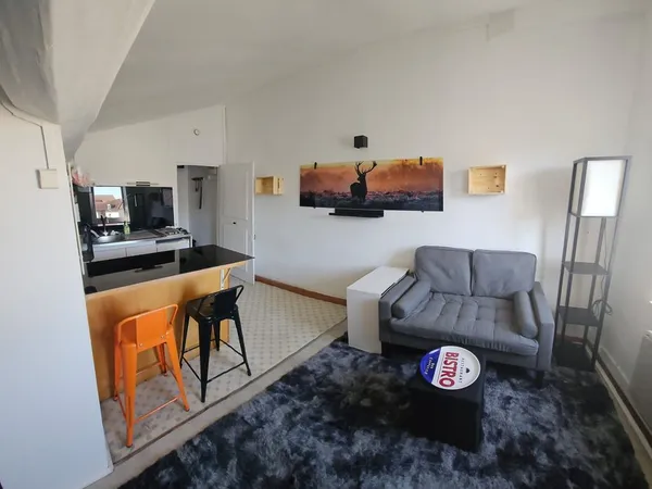 STUDIO métro Hénon