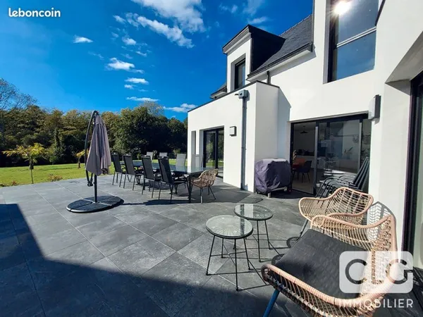Maison 5 pièces 177 m²