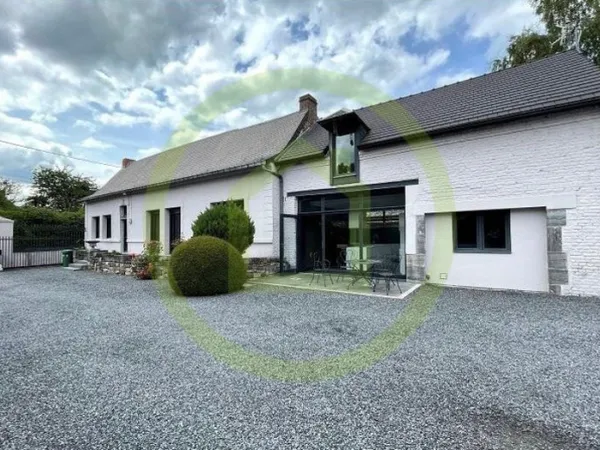 Maison rénovée 7 pièces 207 m²