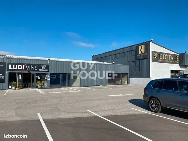 Local commercial 160 m² PUSEY