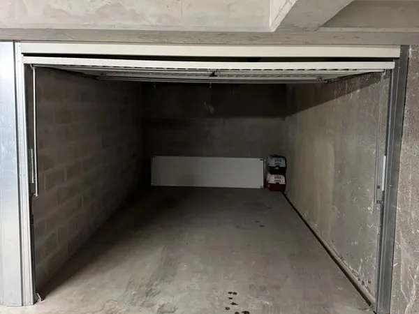 Parking/box 13 m² Marseille 8ème