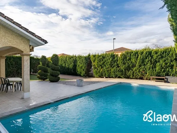 Maison 151 m² à vendre à Charvieu-Chavagneux