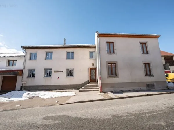Maison de village CHAUX-NEUVE