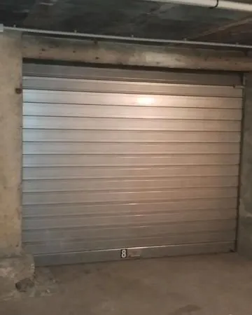 Garage dans résidence sécurisée